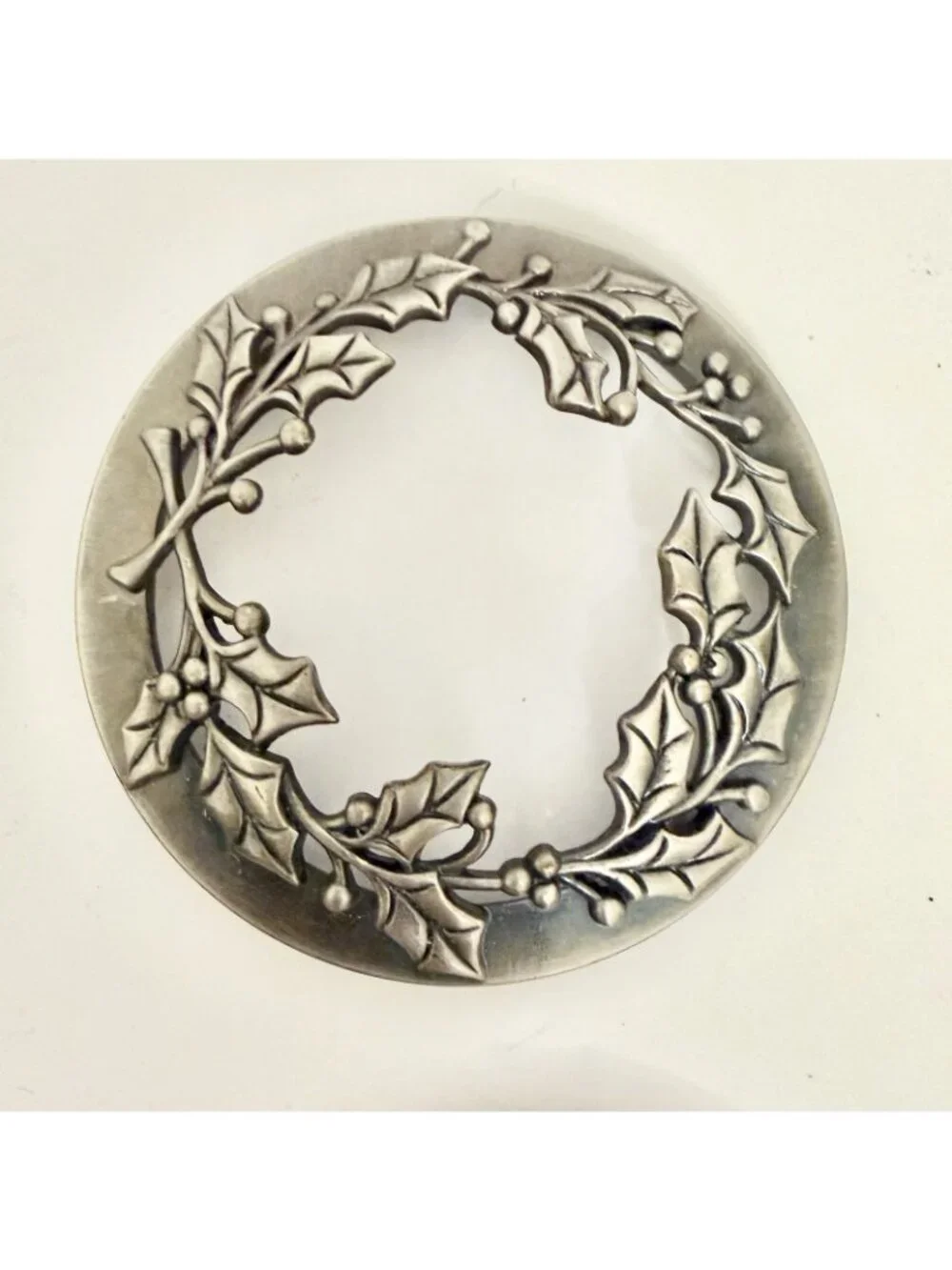 Yankee Candle 3” Metal Jar Topper Pinecone Holly Scrollwork Set Of 4
